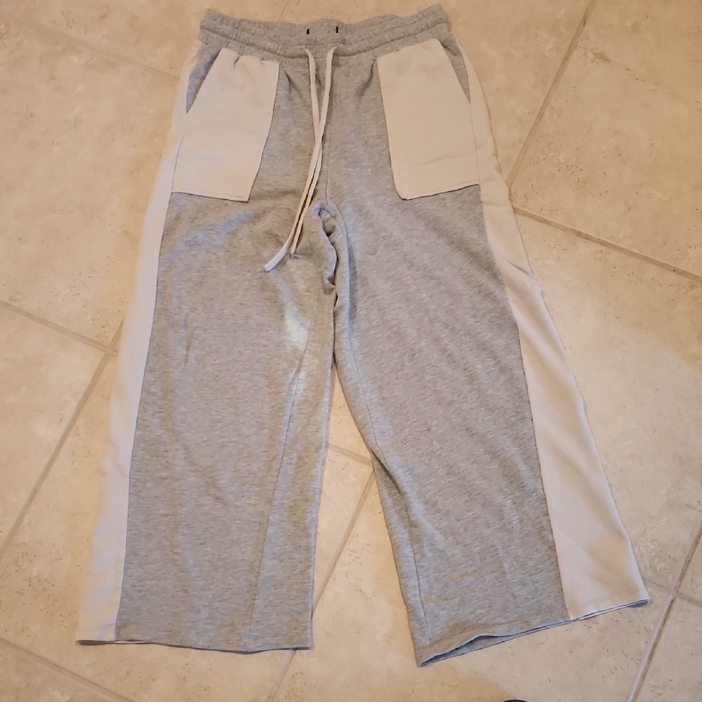 Gray and Cream Sweatpants Size Adult Large